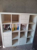 Regal weiss 12 Fächer mit Schubladen und Tuer