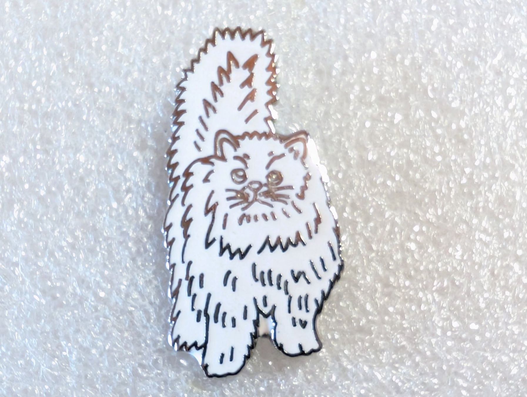 Plaketten & Abzeichen: Ansteckpin 295: Katze – Gebraucht aus Oppligen von Pin-Fall-Shop