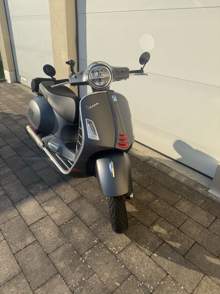Vespa Scooters: Vespa Gts 300 – Gebraucht aus Dachsen von rapha1200