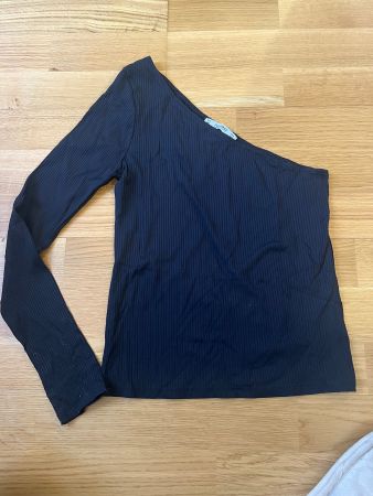 Pull&Bear Asymmetrisches Top, Schwarz, Gr. M - Herbst