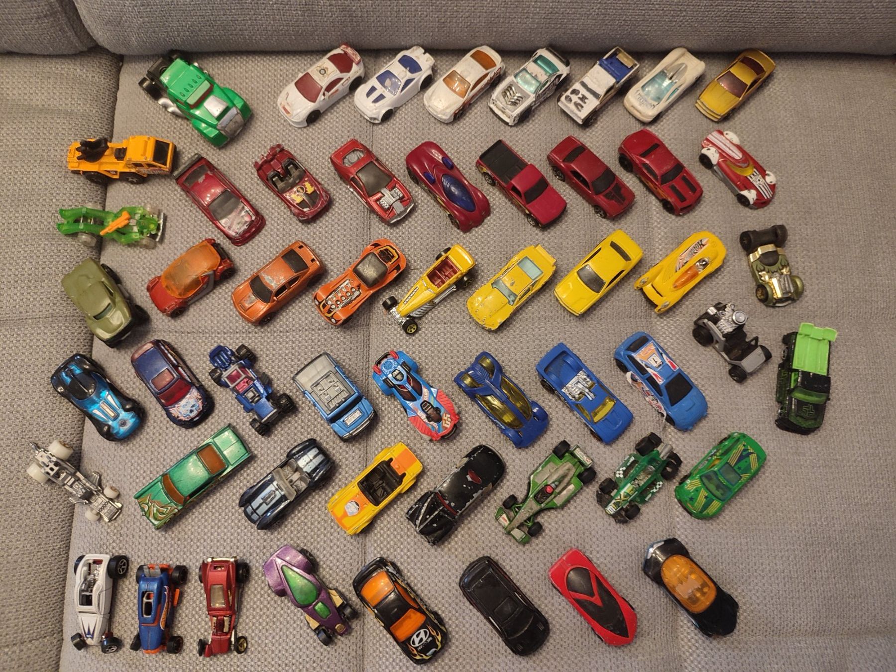 Hot Wheels Modellini d'auto: Lot petites voitures Hot wheels – Usato da Bougy-Villars venduto da Vogue 7