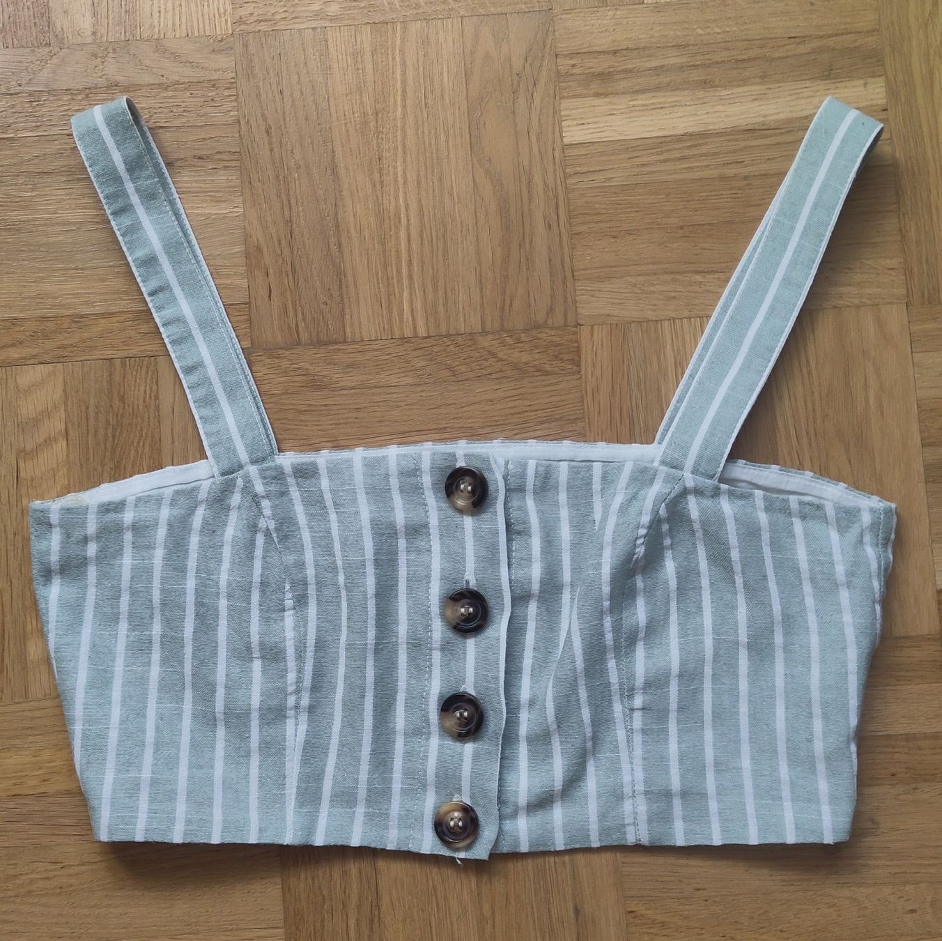 Top: Crop Top Gr. 36 – Nuovo (secondo la descrizione) da Bern venduto da icanhearyoursmile 1
