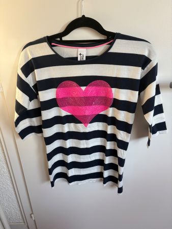 ⚓ T-shirt marin bleu blanc cœur rose T.170/176