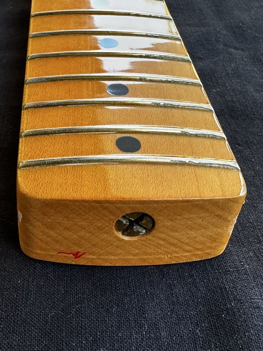 Fender Strumenti musicali: Manche Fender Stratocaster USA 57 – Usato da Cranves Sales venduto da Domblo 4