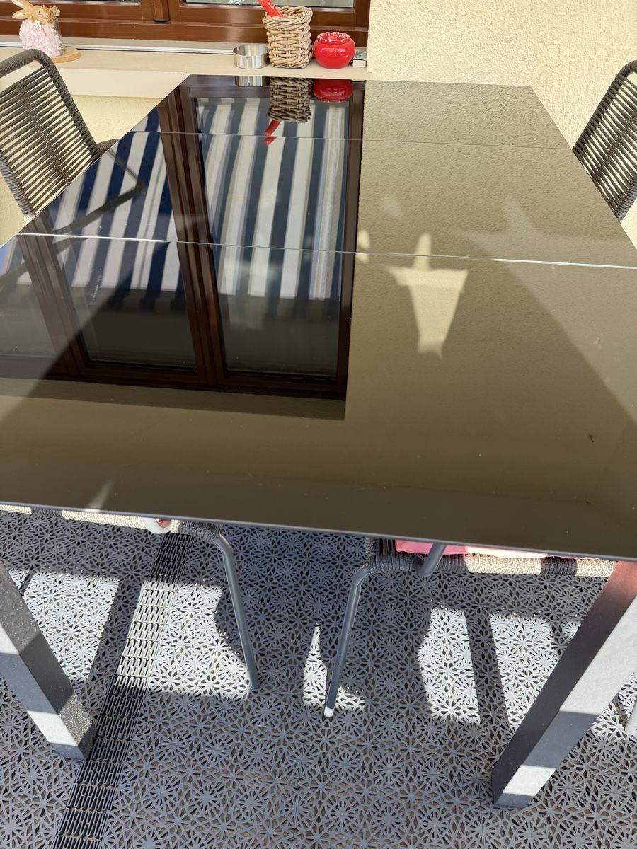Tables: Balkontisch  – D'occasion à Obernau par Futurezone 1