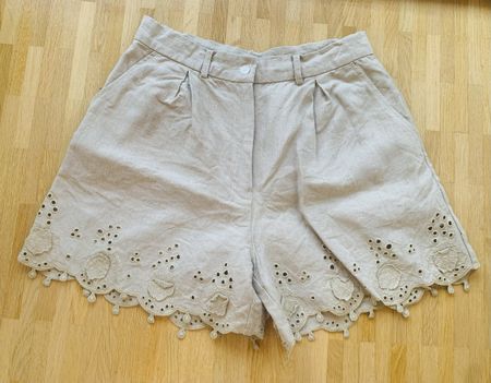 Uluwatu Bali, Leinen Shorts, Gr. M, Lochstickerei , Sommer