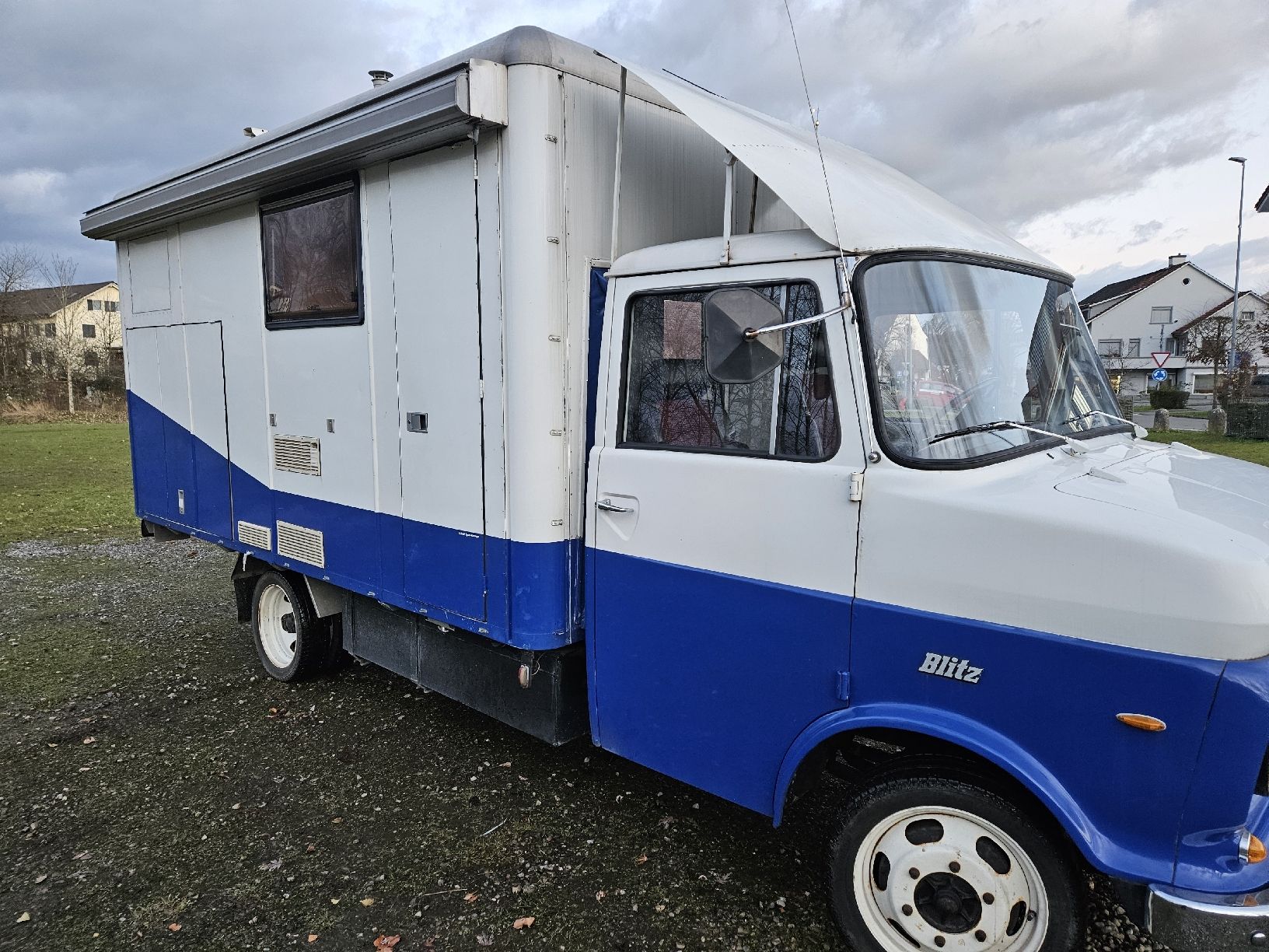 Opel Veicoli da campeggio: Opel Blitz 1973 Wohnmobil – Usato da Kölliken venduto da 7-ELEVEN 1