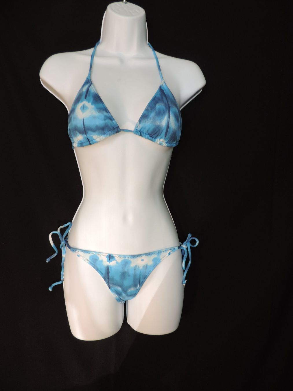 Badekleider & Bikinis: maillot de bain 2 pièces nuances de bleus – Gebraucht aus Genève von Axelle333 3