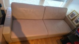 Modernes 2.5-Plätzer Sofa in hellem Beige / Ecru