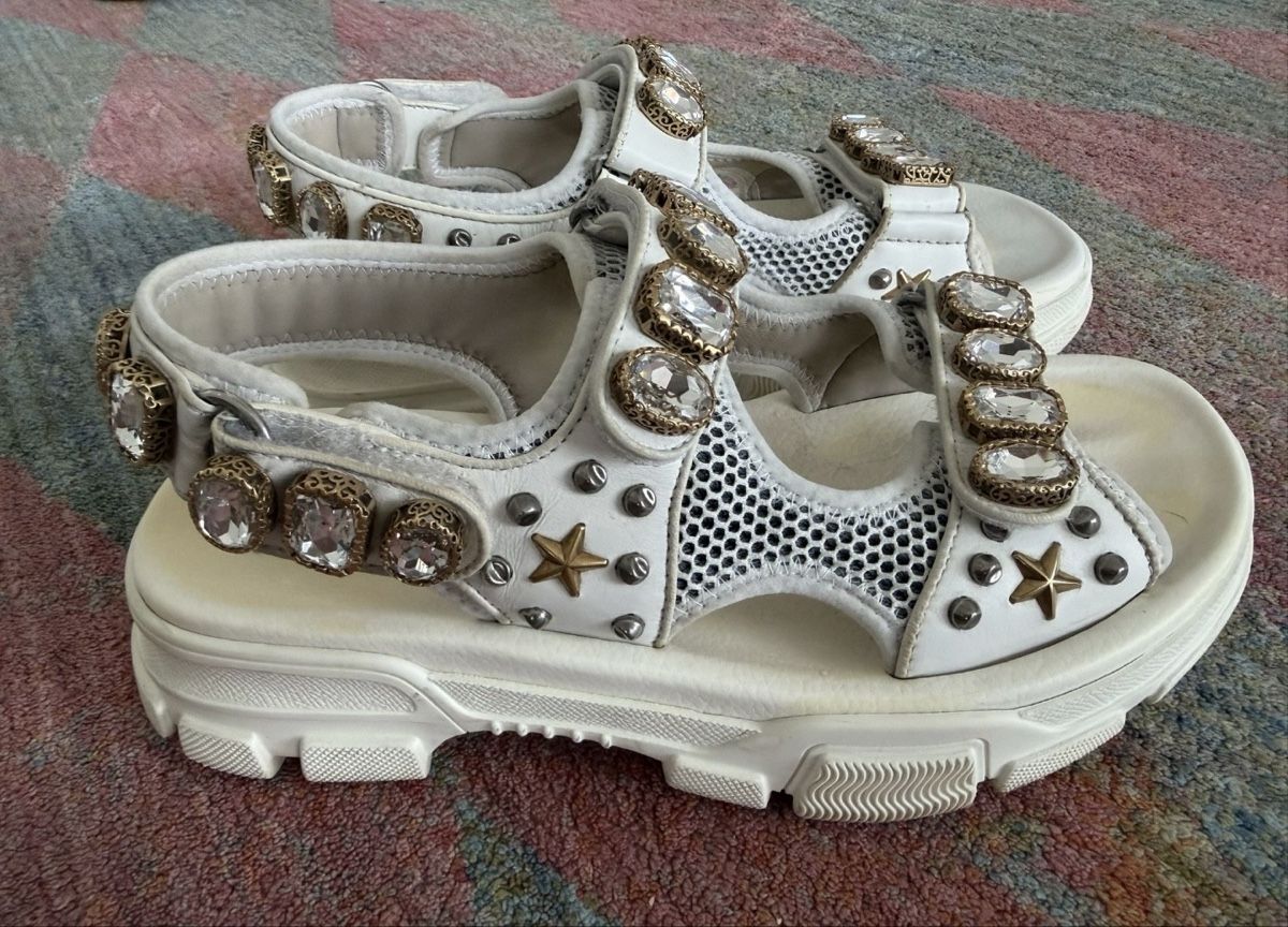 Gucci Scarpe da donna: Gucci Aguru crystal sandals  – Usato da Lausanne venduto da Loyal_8 1