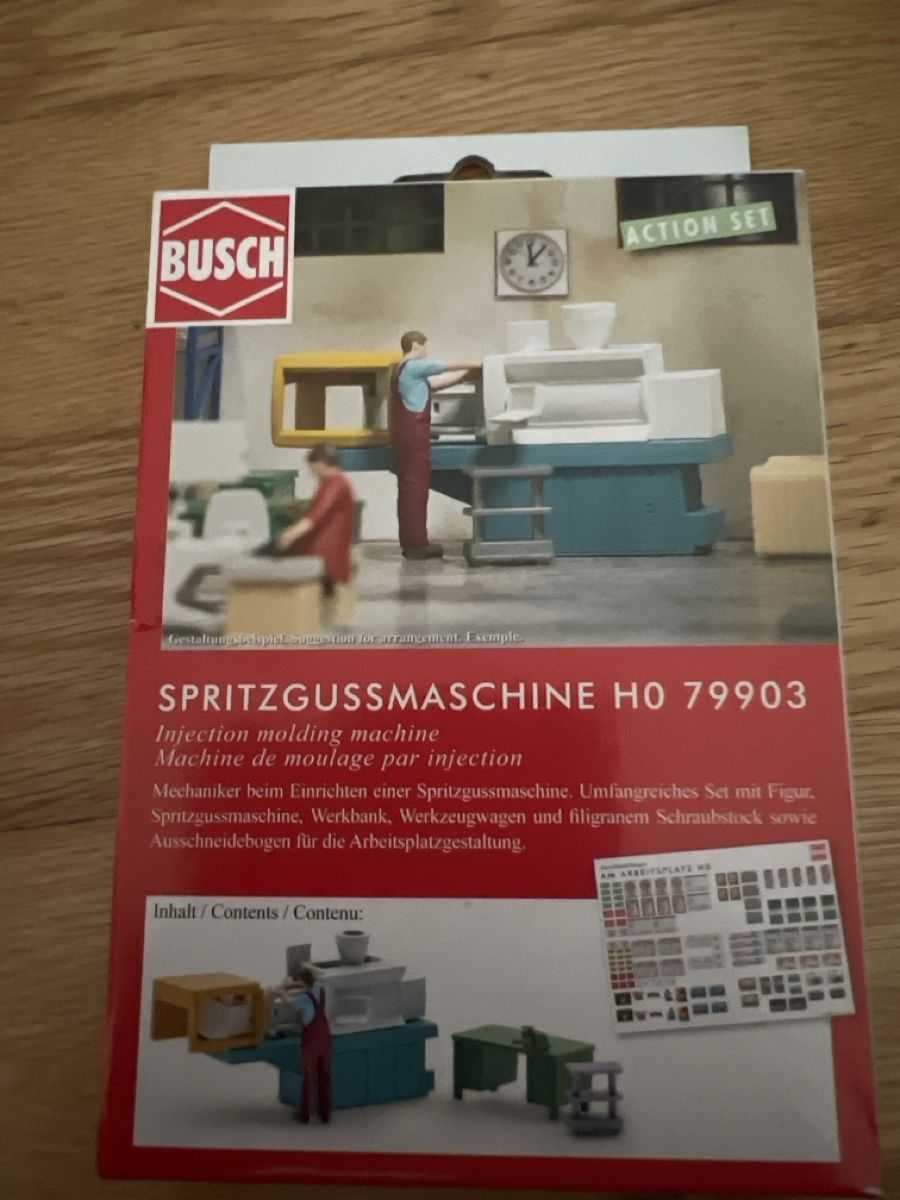 Busch Modellini di ferrovie: Busch Spritzgussmaschine HO 79903 – Nuovo (secondo la descrizione) da Thun venduto da pat710
