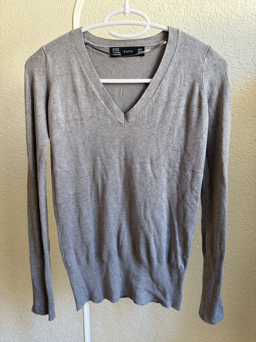 Zara Maglioni & Felpe: Pull maille col  en V gris Zara, t.36/S – Usato da Tavannes venduto da Thriftshop
