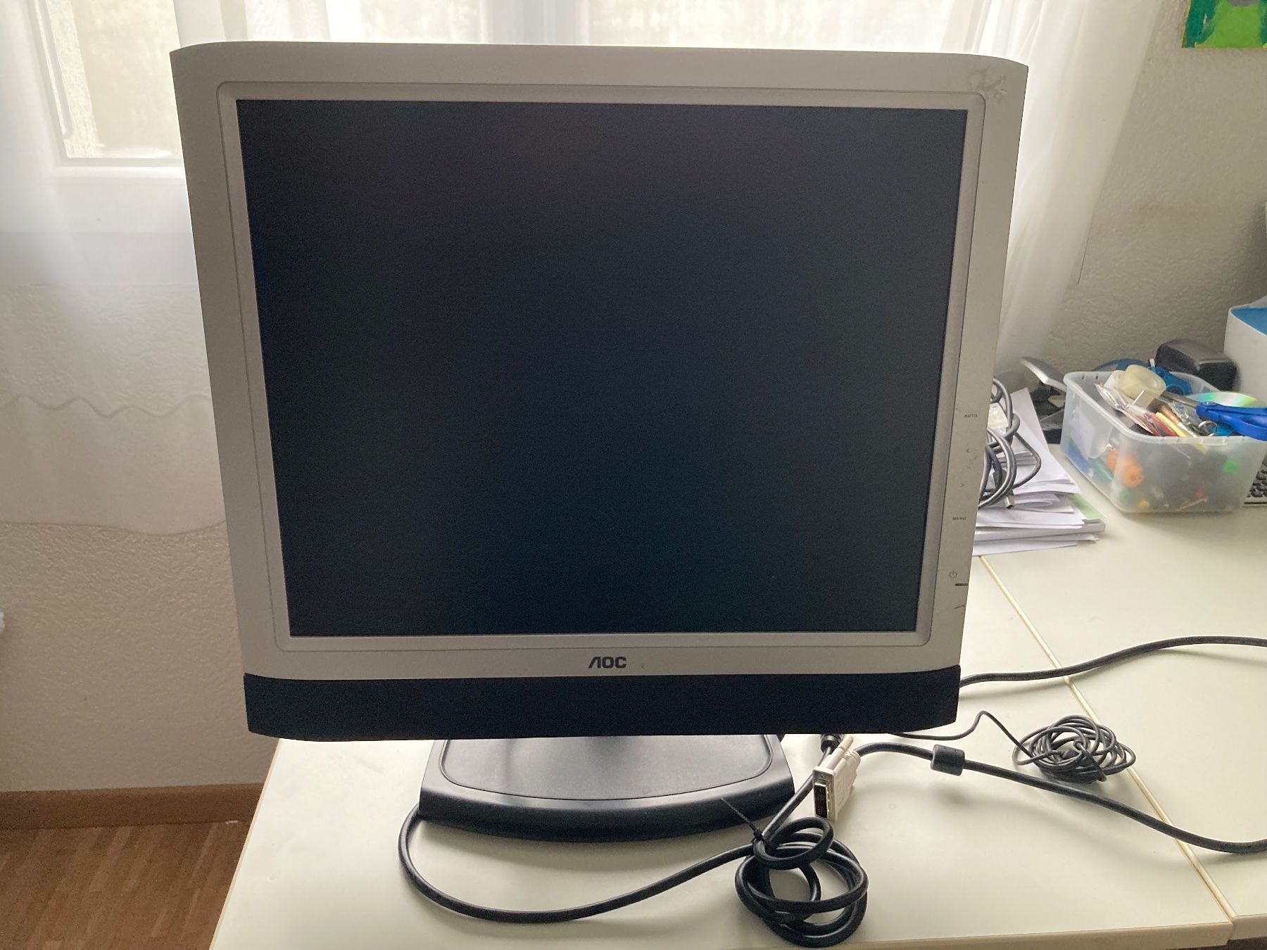AOC Monitor: Écran ordinateur Lcd Aoc – Usato da Léchelles venduto da Alessando10