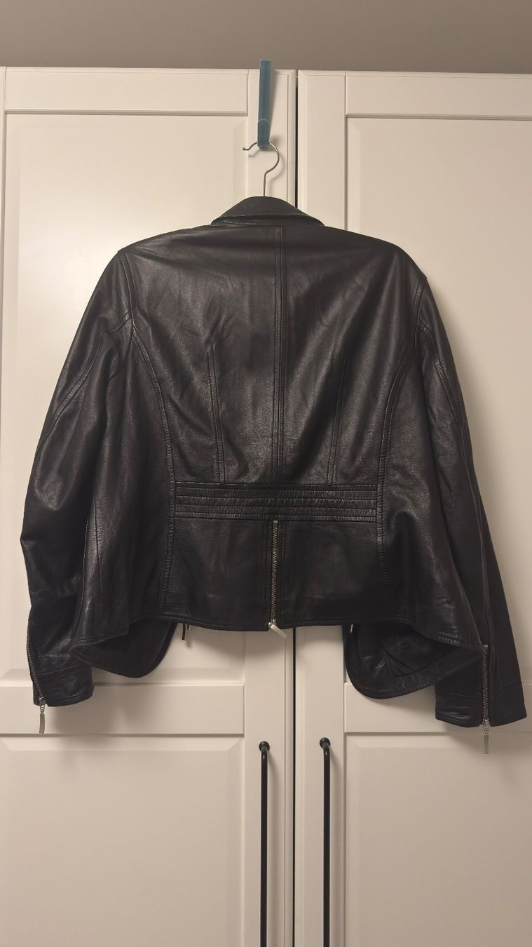 Madeleine Giacche: Madeleine Leather Jacket Size 42 – Usato da Genève venduto da gvokiii 1
