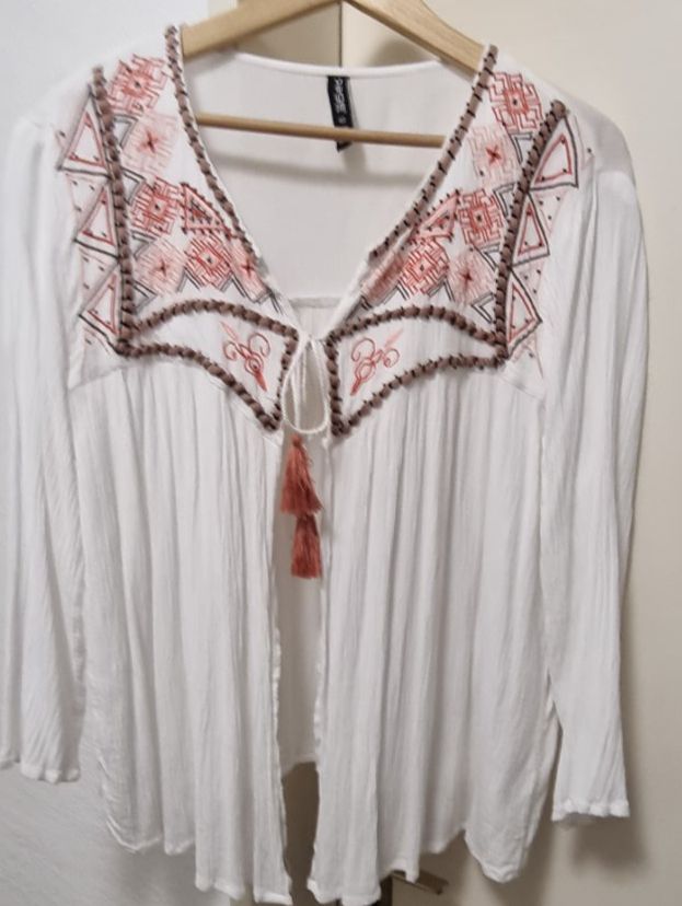 Camicette: Bluse, bestickt  Gr. 40 – Usato da Geroldswil venduto da Agapanthus22 1