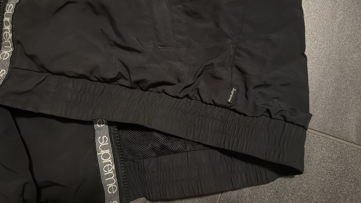 Supreme Giacche: Originale Supreme classic Logo taping track Jacke - M – Usato da Kreuzlingen venduto da Tonez 3