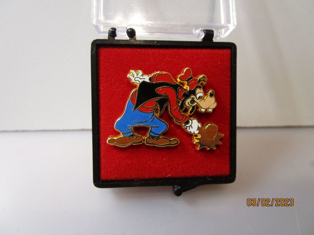 PINS ARTHUS BERTRAND DISNEY DINGO BD 1