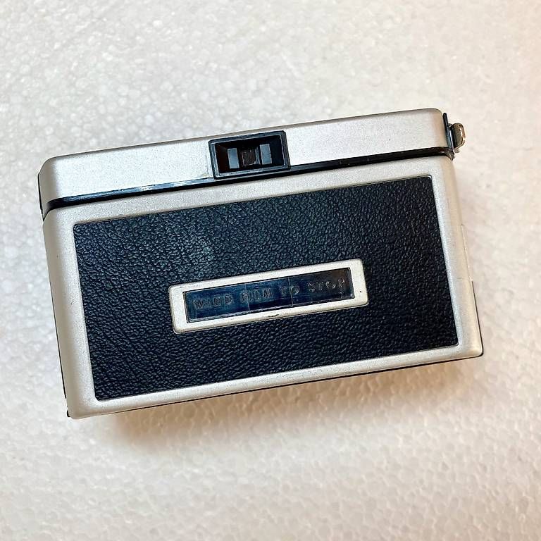 Kodak Fotocamera: KODAK Instamatic 100 – Usato da Schinznach-Dorf venduto da ducatidc 1