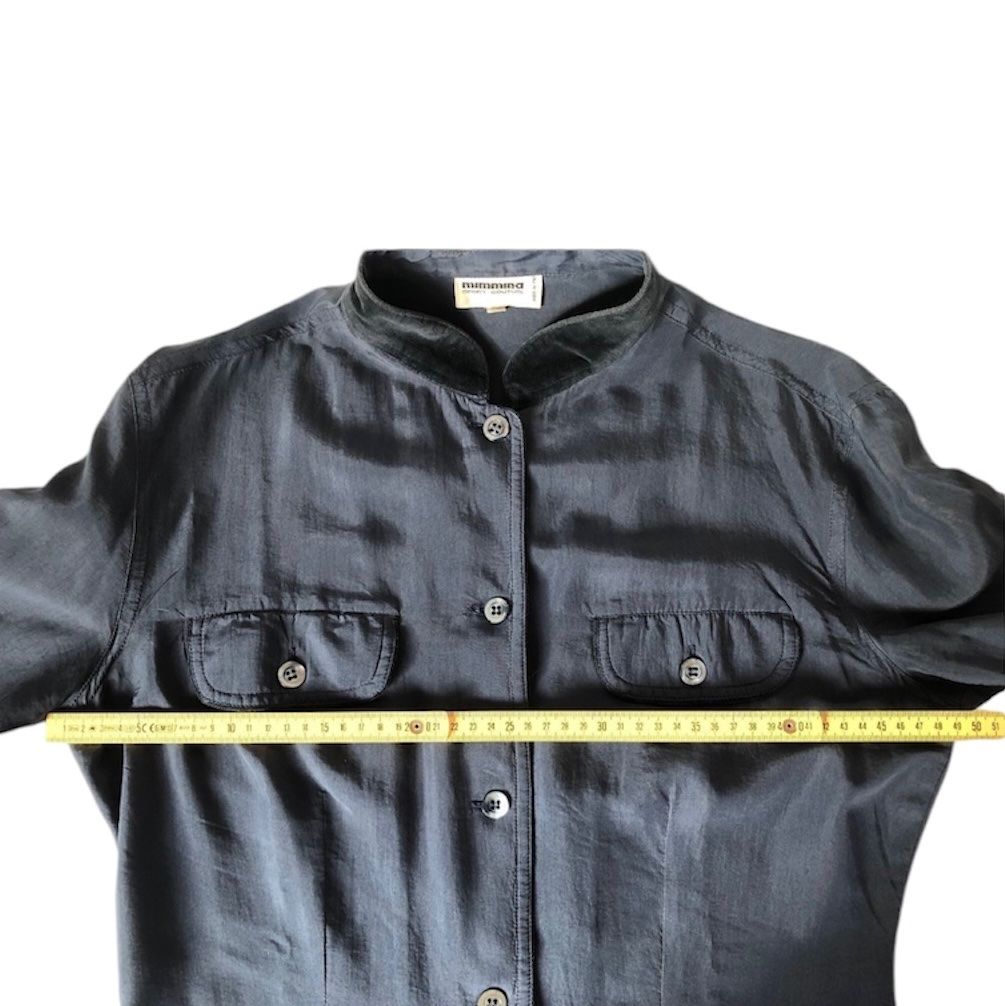 Camicette: Blouse en soie bleu marine – Usato da Dotzigen venduto da SecondHandGems 3
