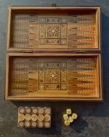 Magnifique jeu de backgammon en marqueterie 40 x40