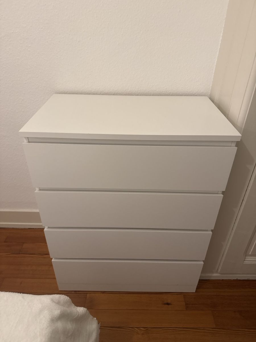 Armadi: White commode IKEA – Nuovo (secondo la descrizione) da Genève venduto da pie_22nz