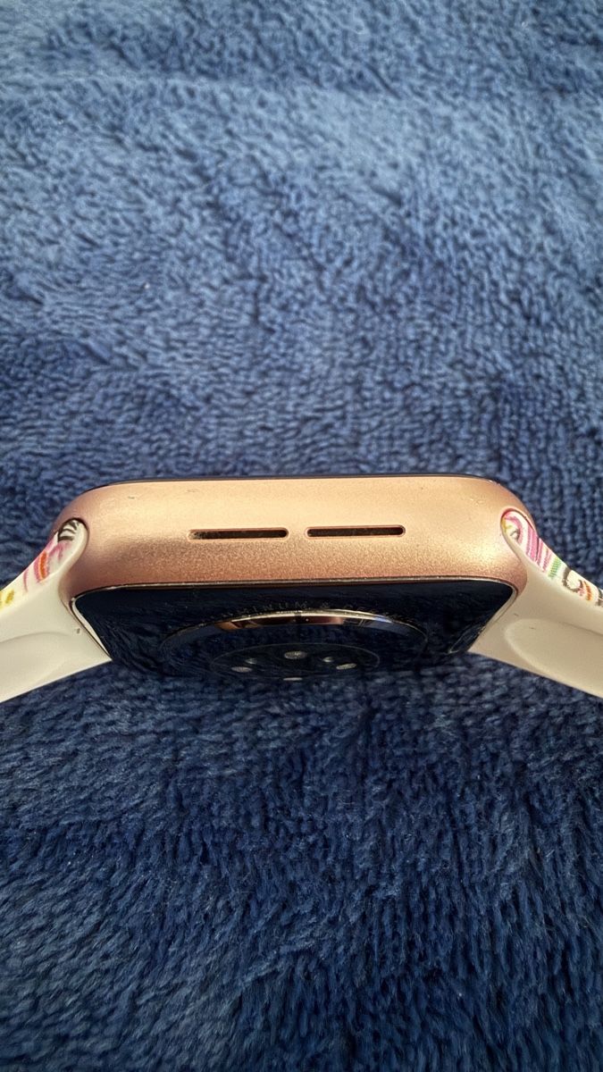 Apple Smartwatch: Apple Watch Series 6 – Nuovo (secondo la descrizione) da Urdorf venduto da RDLazic 6