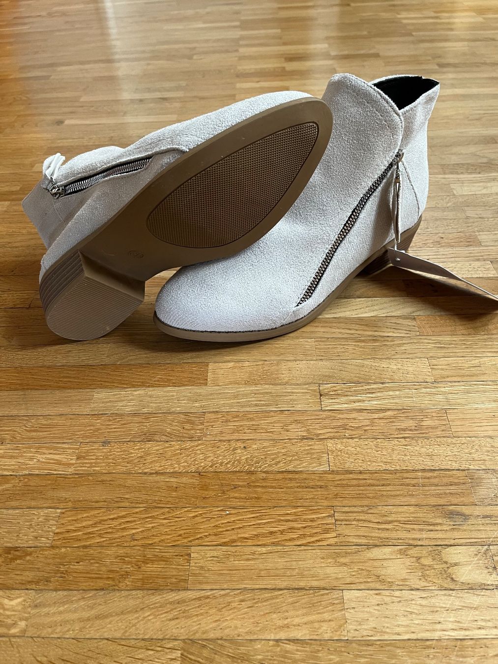 Damenschuhe: Damenschuhe – Neu (gemäss Beschreibung) aus Dornach von npe_7dng 1