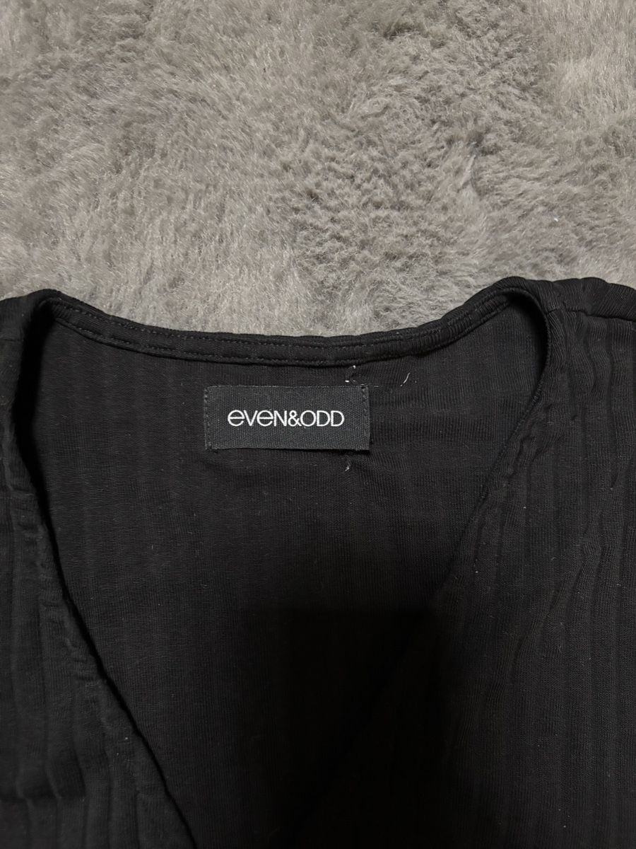 Top: Even&Odd Black Ribbed Long Sleeve – Usato da Wichtrach venduto da Re_Fit 2