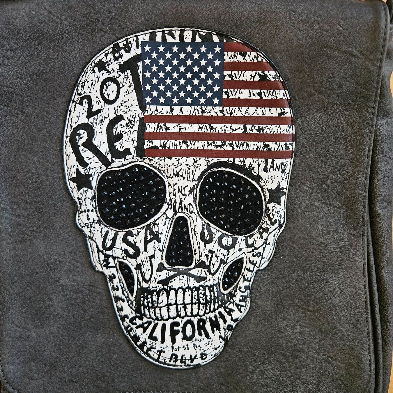 Borse da donna: Tasche mit Totenkopf-Applikation Anthrazit neu – Nuovo (secondo la descrizione) da St.Gallenkappel venduto da RocknSkull 1