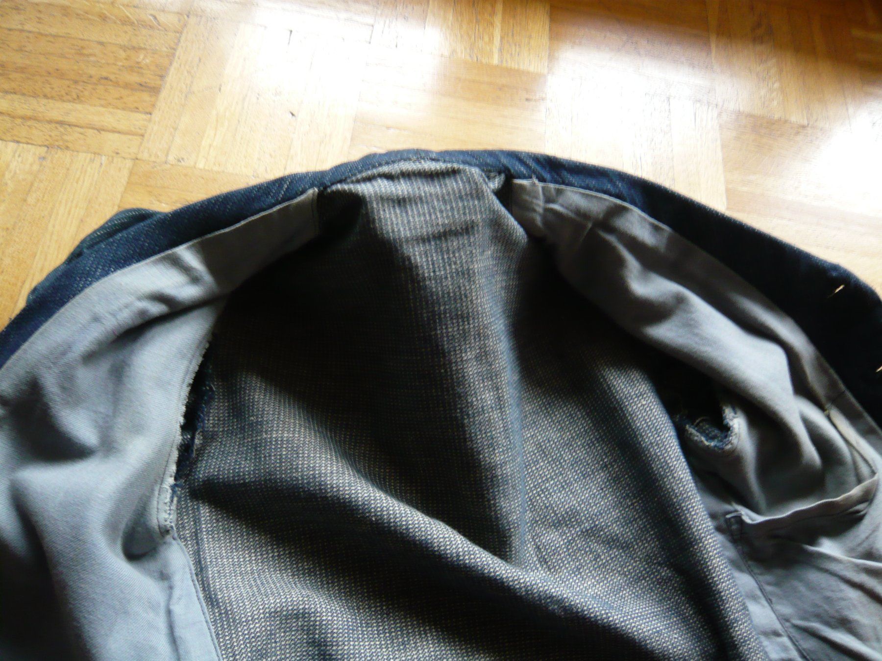 Vestes: ANCIEN BREDZON  TAILLE S – D'occasion à Echallens par  8