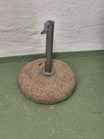 Sonnenschirmständer Beton rund mit Rohr guter Zustand