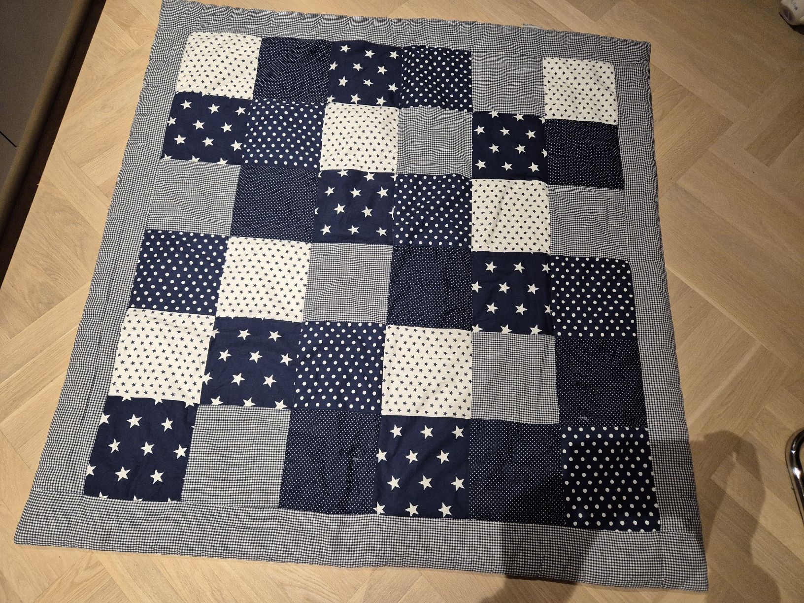 Coperte: Tolle Ullenboom Patchworkdecke / Krabbeldecke 140x140cm – Usato da Küsnacht ZH venduto da Nitzgi