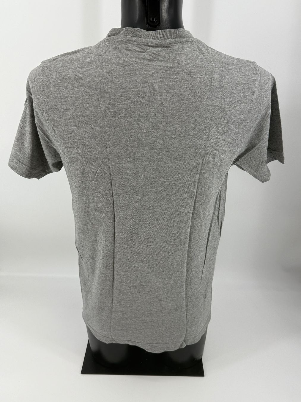 T-shirt: Basic Shirt Gr. M – Usato da Auenstein venduto da moin. 1