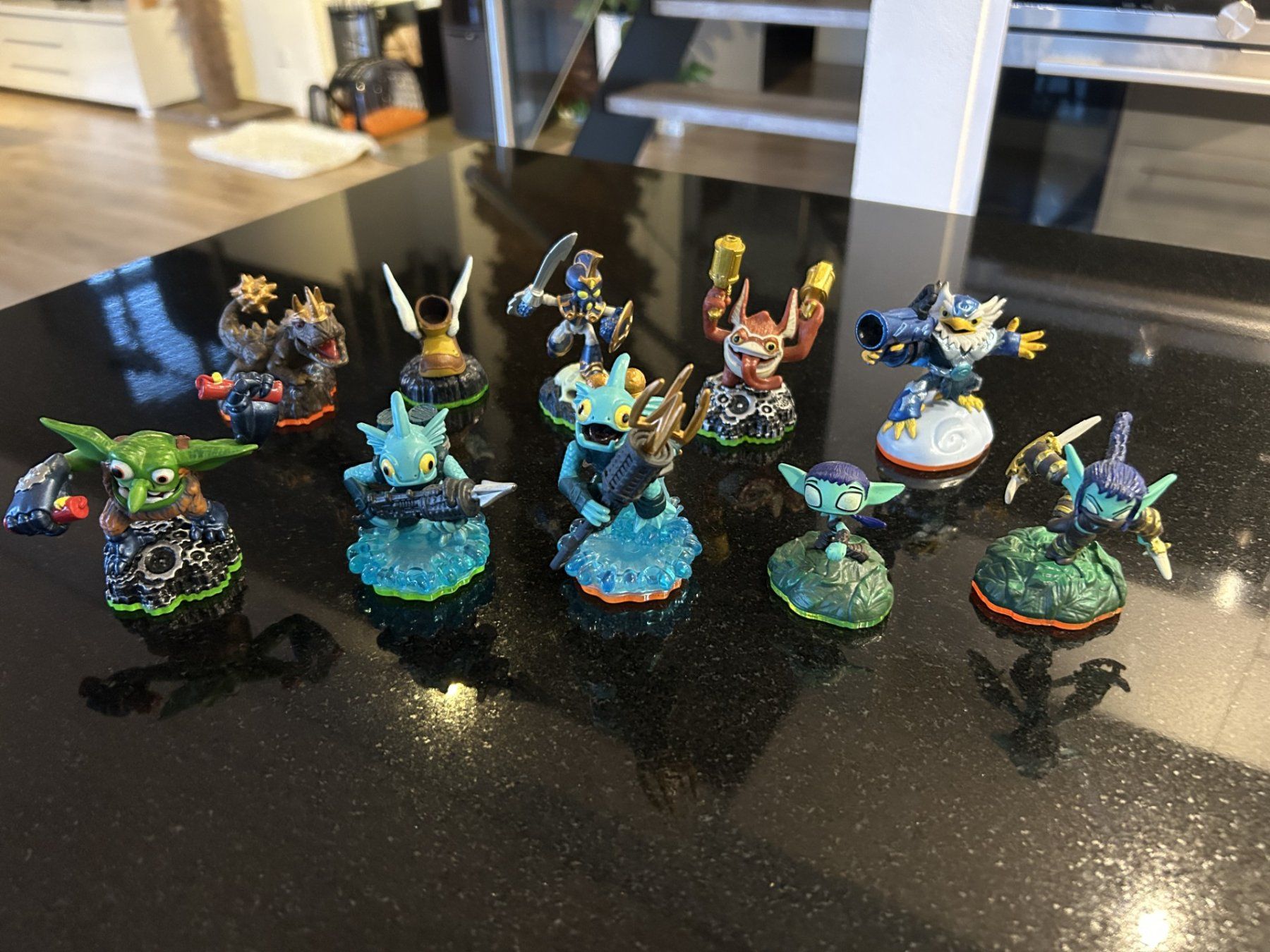 Statuette: Skylanders Figuren 10 Stk. SET 1 Bash Jet Vac – Usato da Richigen venduto da Retrogameworld