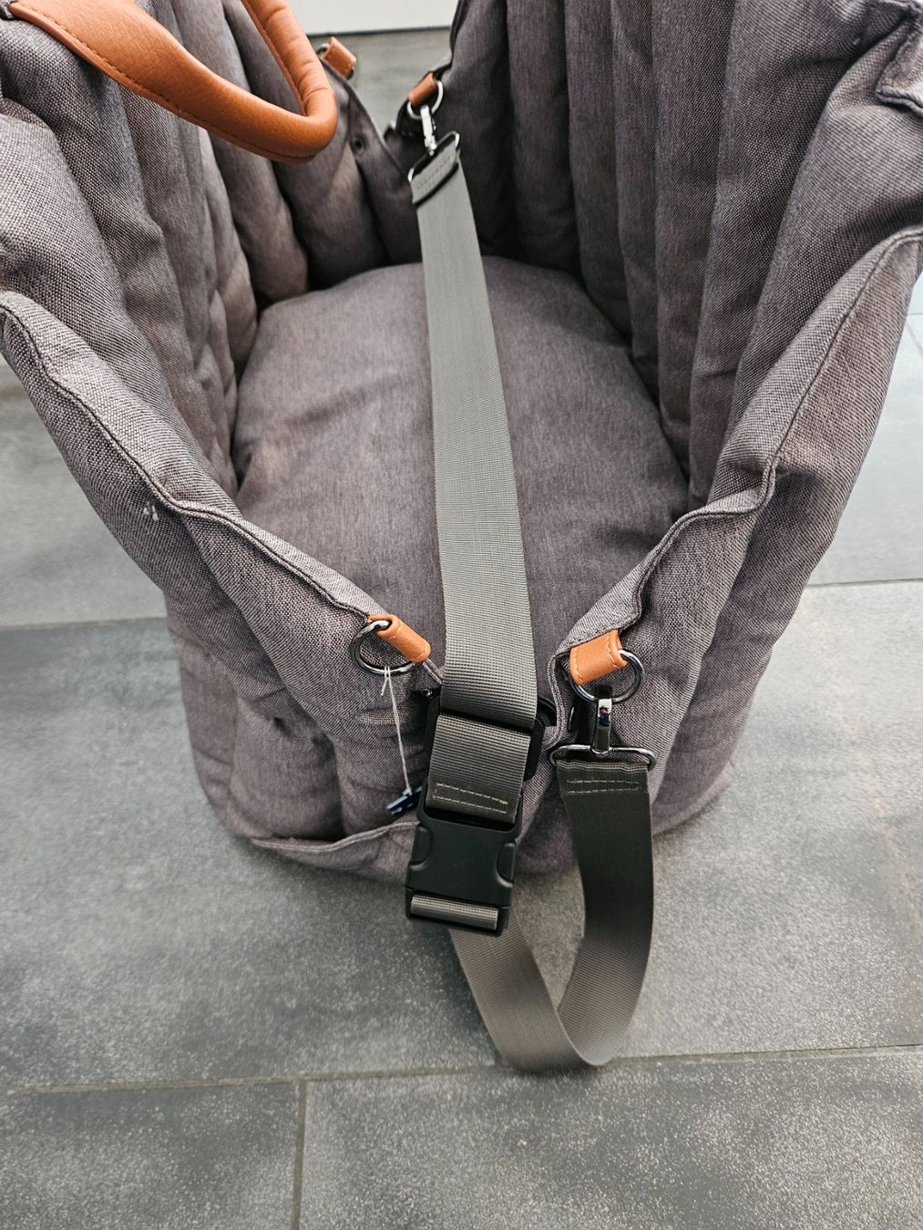 Borse: Hunde-Reisetasche grau – Nuovo (secondo la descrizione) da Ormalingen venduto da nomolnoi 1