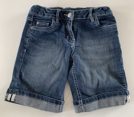 Schöne Shorts Gr. 134/140