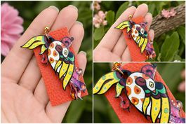Boucles d'oreilles illustrées et peintes à la main