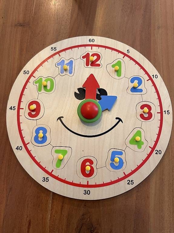 Giochi: Lerne die Uhrzeit – Usato da Aarburg venduto da Arcormauri