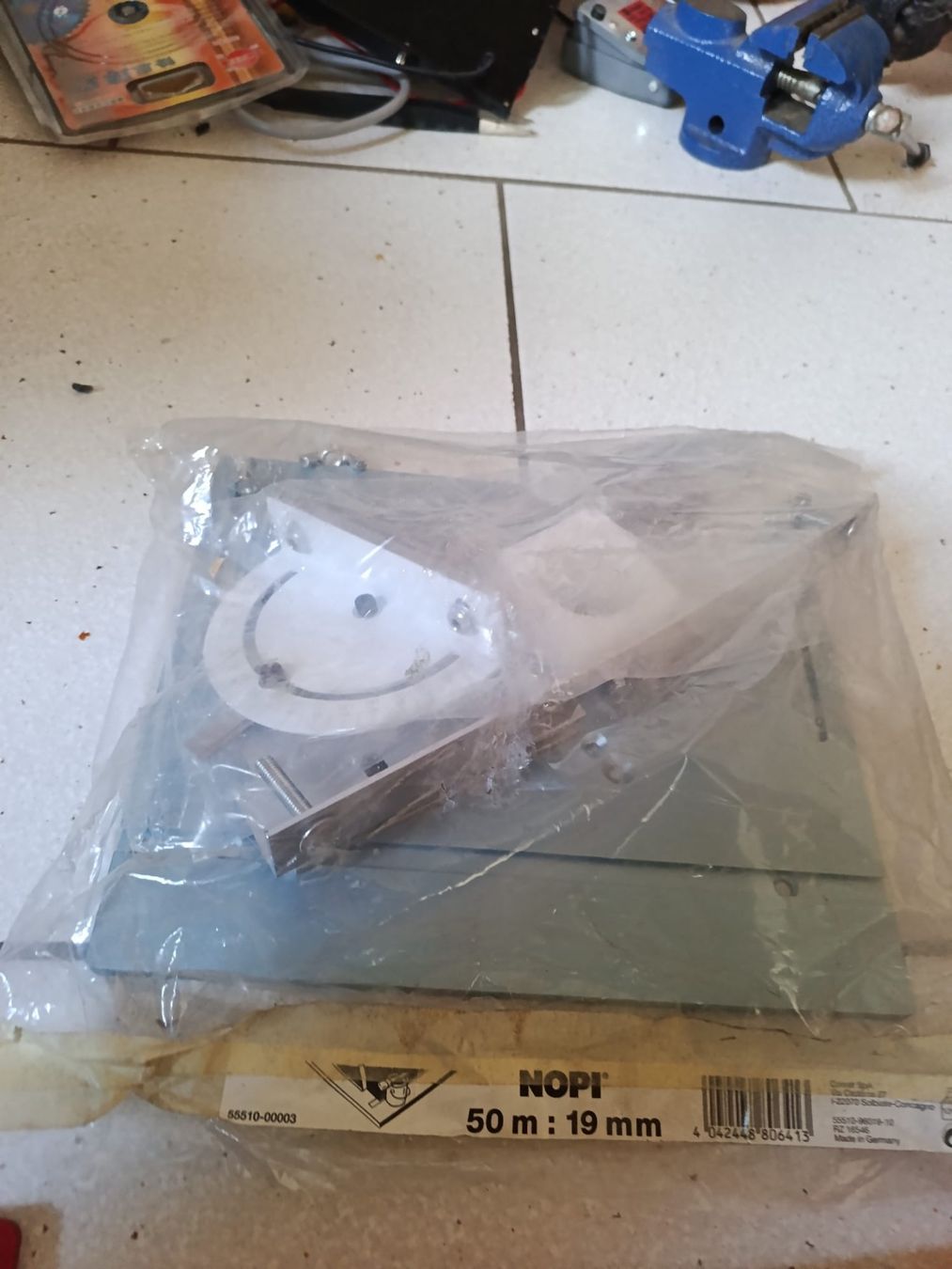 Alle Werkzeuge: Kit accessoires défonceuse : plaque, compas circulaire, guid – Gebraucht aus Goumoens-la-Ville von bourquistef 2