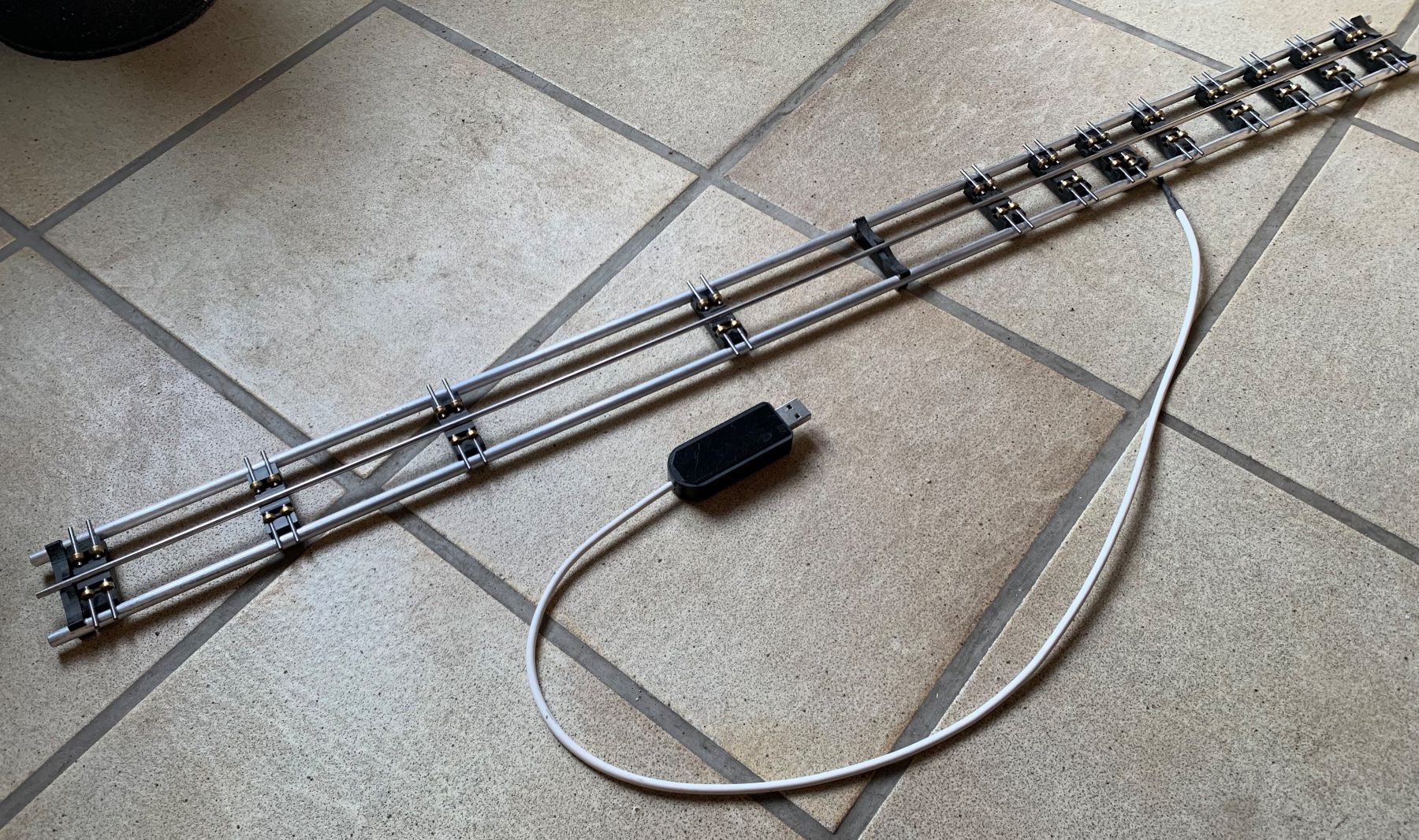 Modelleisenbahnen: Rollenprüfstand KPF-Zeller Speed-Cat – Gebraucht aus Palézieux von arathilion 2