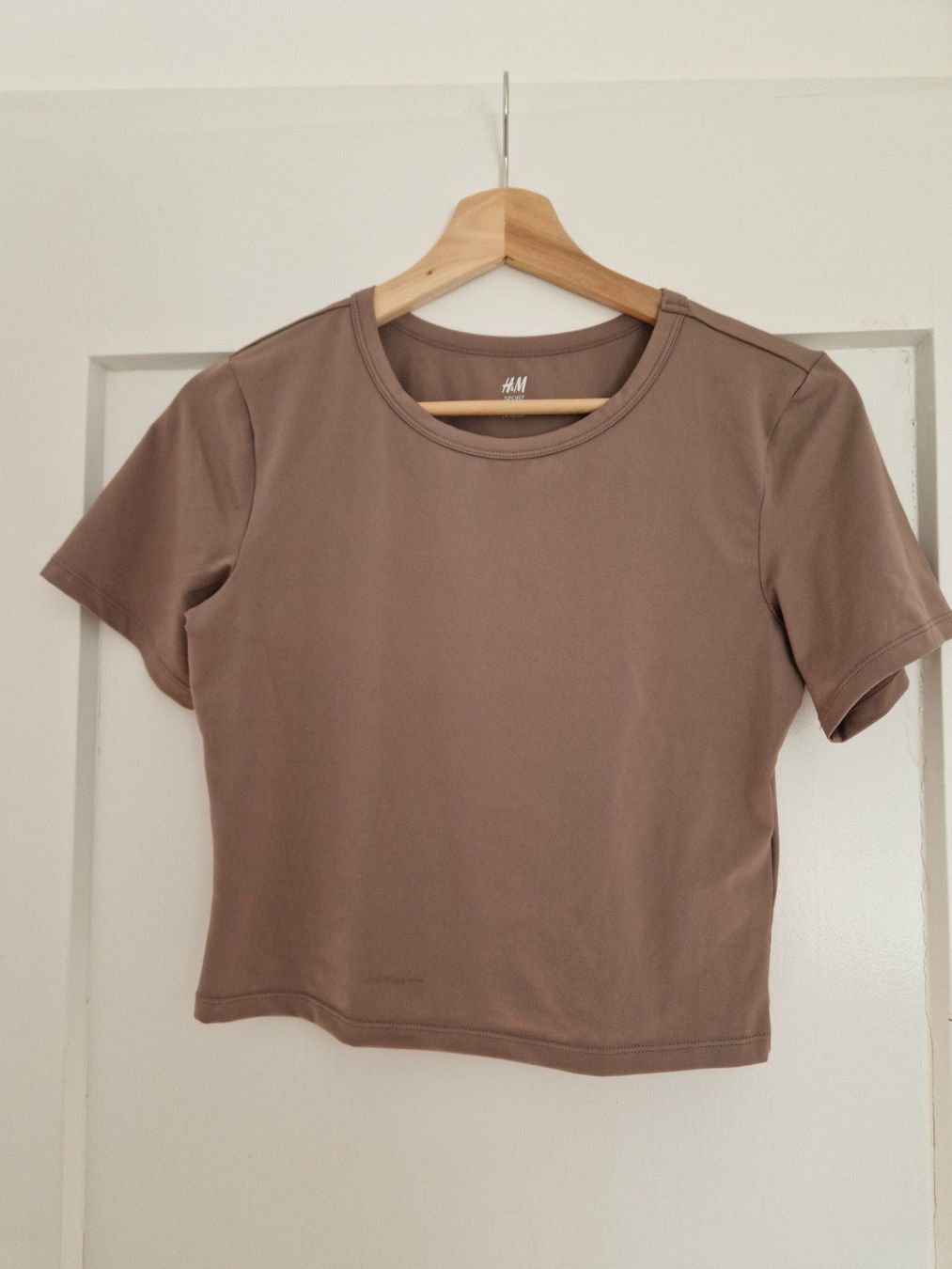 H&M T-shirt: Sportoberteil – Nuovo (secondo la descrizione) da Däniken SO venduto da ali_z5pd