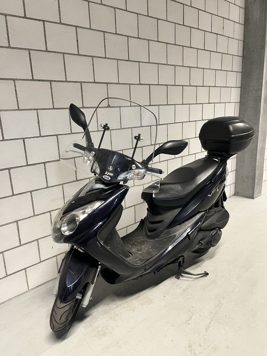 Sym Scooter: SYM VS125 Frisch ab MFK mit Topcase – Usato da Thun venduto da soeep