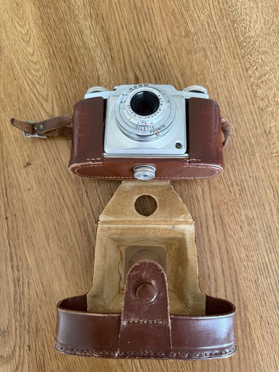 Agfa Fotocamera: Agfa Silette Pronto mit Lederetui – Difettoso da Stans venduto da nipa_Z 1