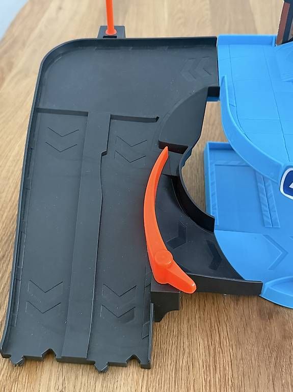 Jouets: Garage – D'occasion à Dübendorf par Ang_Dam 2