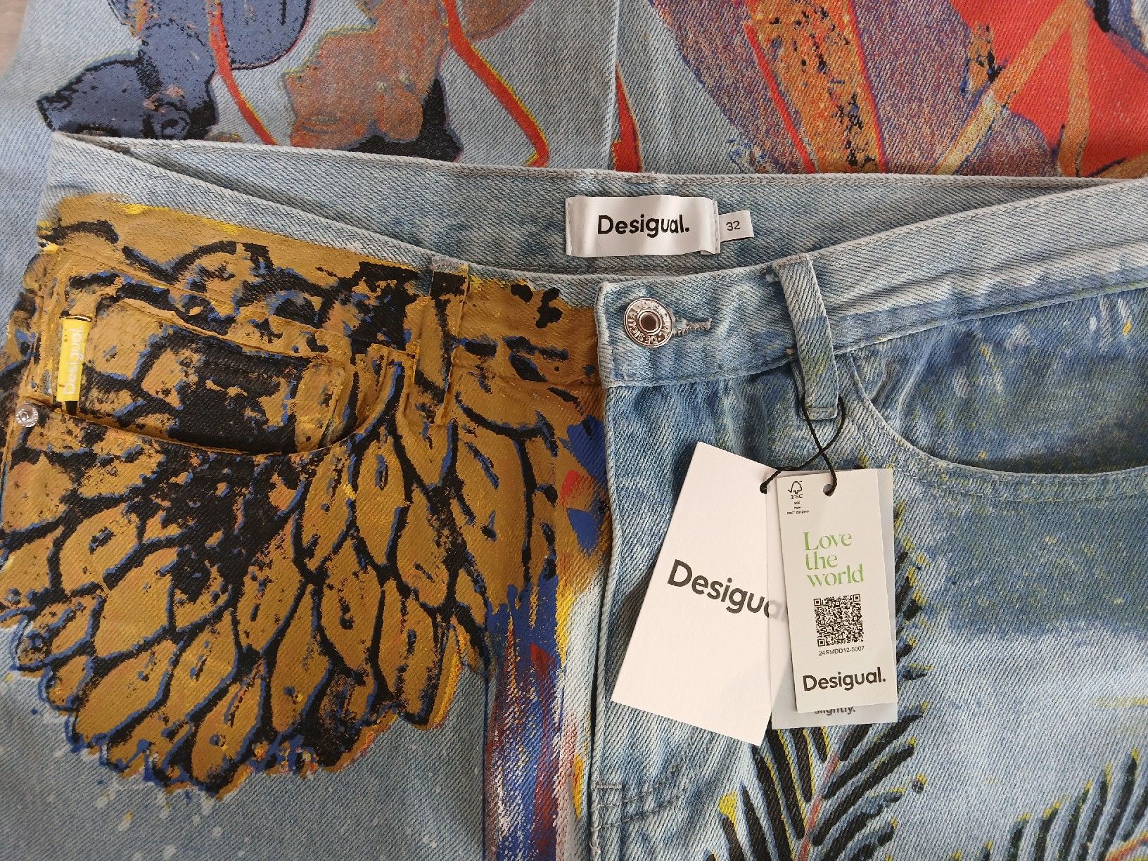 Desigual Jeans: Jean droit-blue DESIGUAL INDIA PRINT – Nuovo e nell'imballaggio originale da Tramelan venduto da Belleza82 5