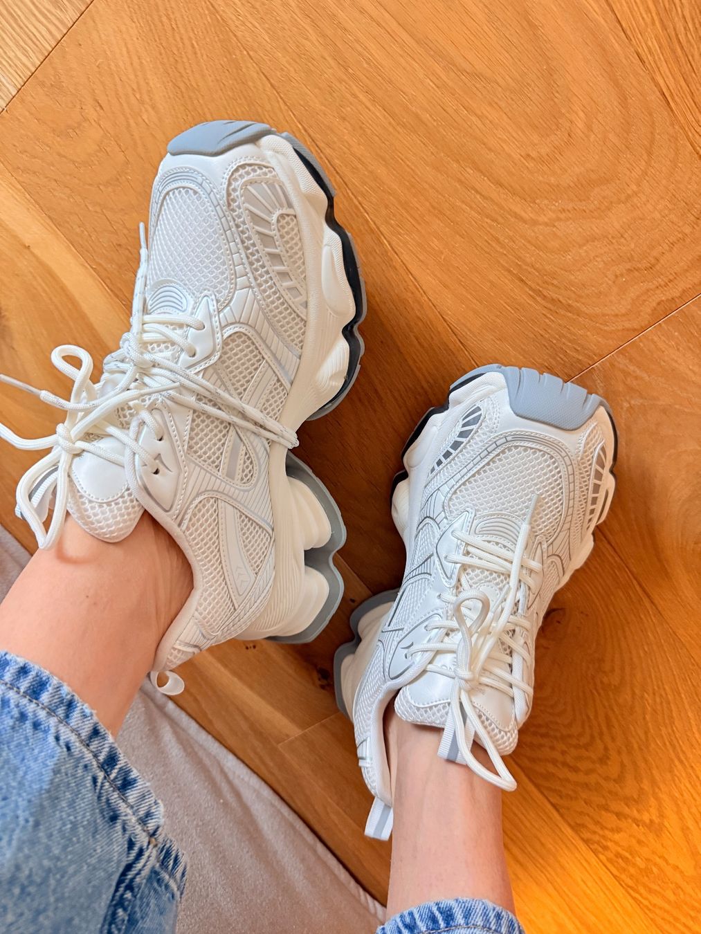 Scarpe da uomo: Schuhe Sneaker Grösse 42/43 – Nuovo (secondo la descrizione) da Dotzigen venduto da White_Warrior
