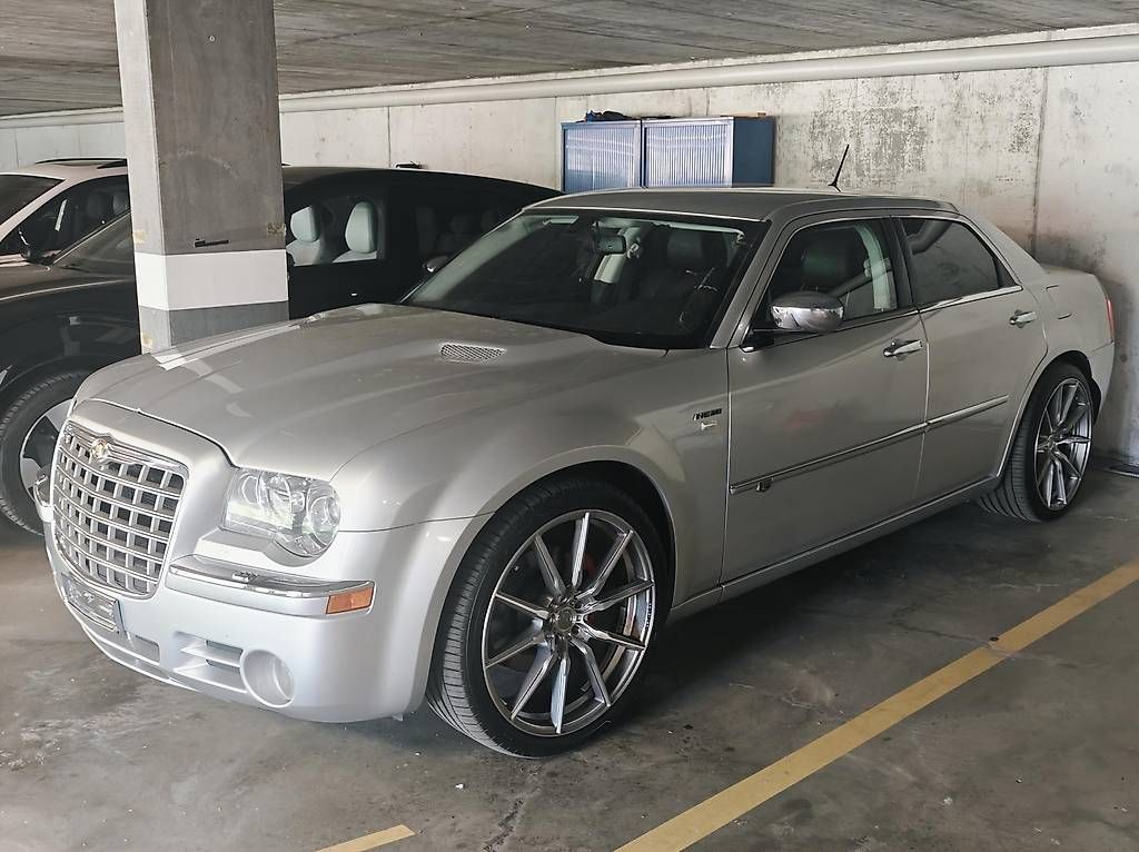 Automobili: Chrysler 300c V8 HEMI – Usato da Rüfenacht BE venduto da Regor86