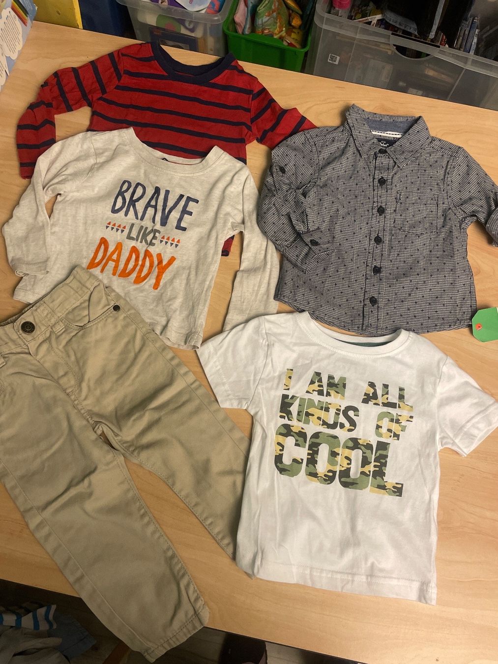 Lotti & Set di vestiti: Cooles REBEL Kleiderpaket Gr.80/86 – Usato da Obergerlafingen venduto da cabo4