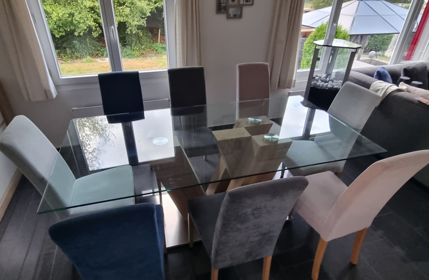 Set di tavolo e panche: Esszimmertisch mit 8 Stühlen – Usato da Bellach venduto da Super15 1