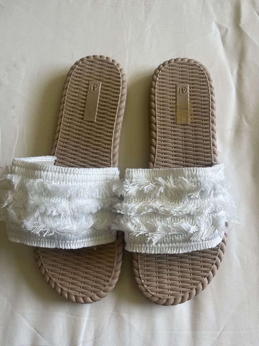 Scarpe da donna: Slippers weiss Gr. 41 Neu – Nuovo e nell'imballaggio originale da Giswil venduto da Mauritius9026 1